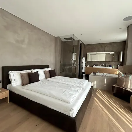 Eden Reserve 5*