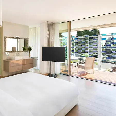 Eden Reserve 5* 加尔多内-里维耶拉