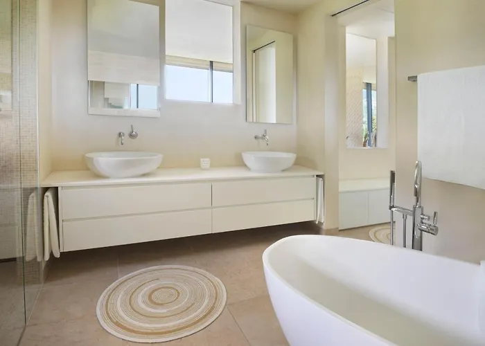 Eden Reserve 5*